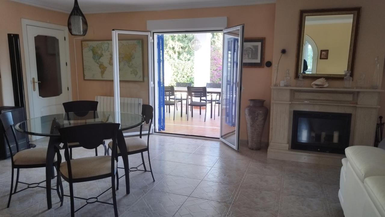 Villa With Private Pool, Bbq, Fitness Center & Sauna San Vicente Raspeig Bagian luar foto