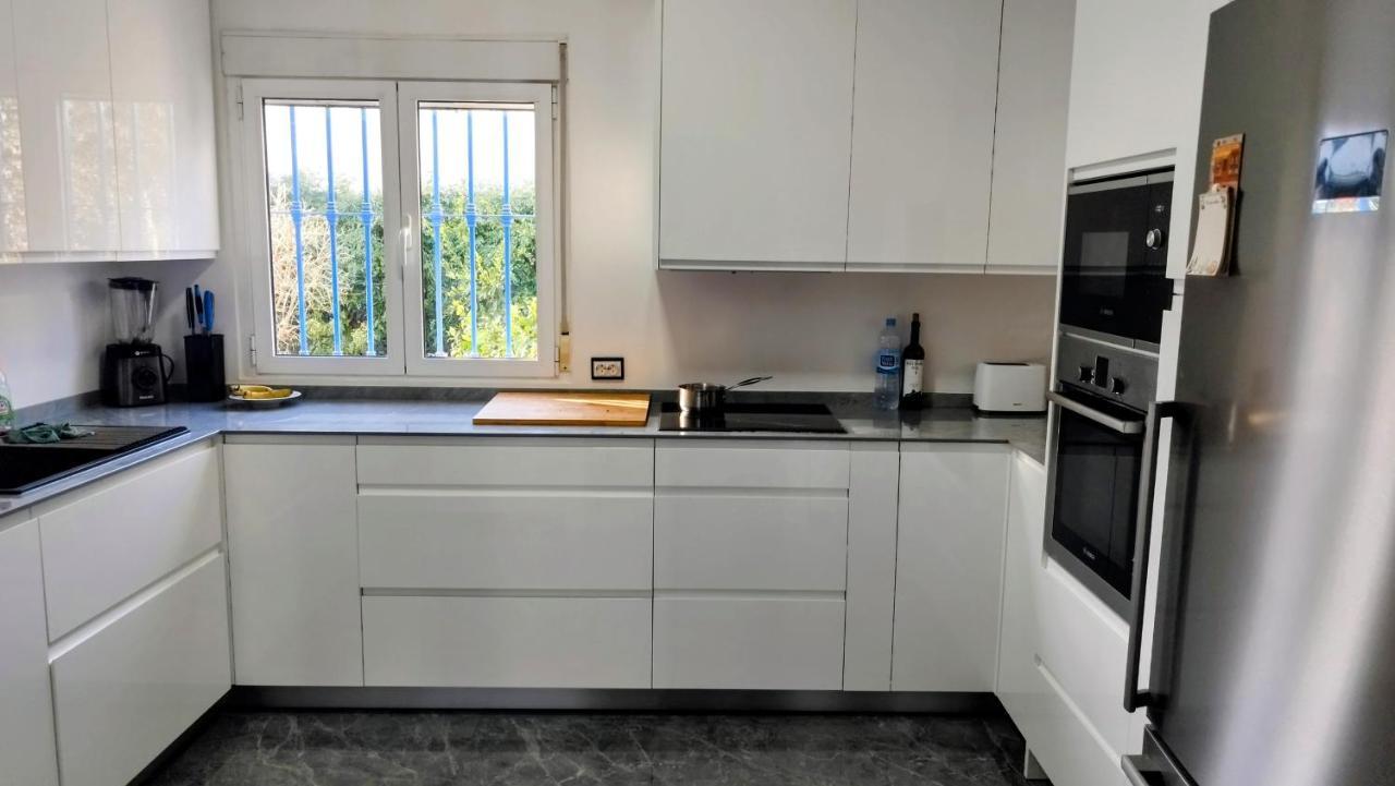 Villa With Private Pool, Bbq, Fitness Center & Sauna San Vicente Raspeig Bagian luar foto